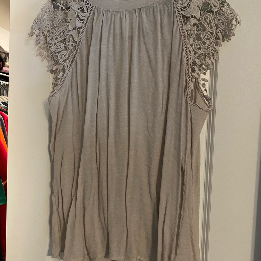 Short sleeve blouse